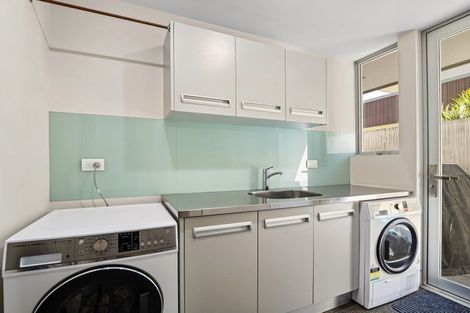 Photo of property in 423 Oceanbeach Road, Mount Maunganui, 3116