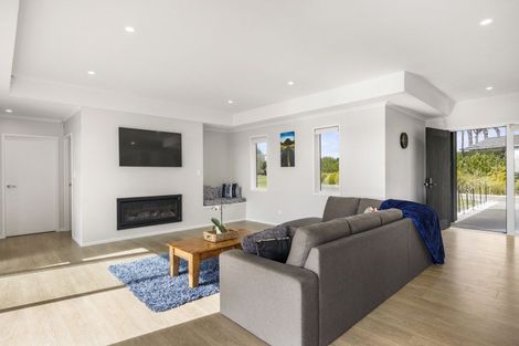 Photo of property in 22 Irwin Road, Kingseat, Pukekohe, 2679