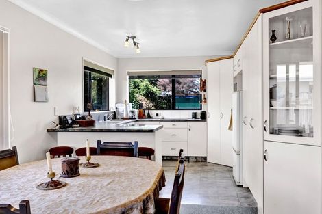 Photo of property in 18 Beech Place, Hawera, 4610