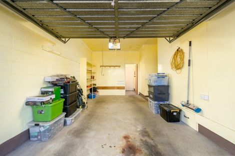 Photo of property in 1 Carlisle Street, Waimate, 7924