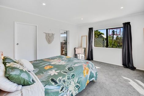 Photo of property in 12 Mareretu Avenue, Patumahoe, Pukekohe, 2679