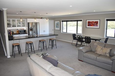 Photo of property in 16 Bluejacket Place, Whitby, Porirua, 5024