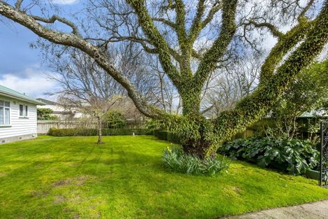 Photo of property in 380 Fergusson Drive, Heretaunga, Upper Hutt, 5018