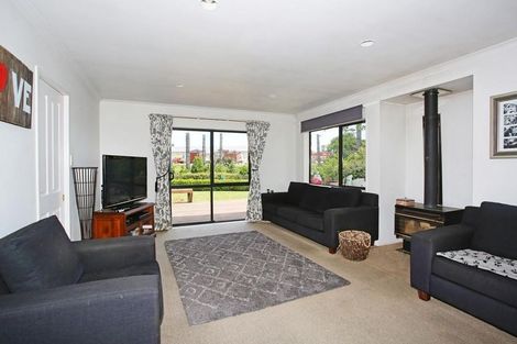 Photo of property in 11d Hyland Place, Waiuku, 2681