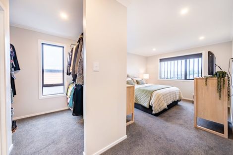 Photo of property in 48 Mawai Hakona Drive, Wallaceville, Upper Hutt, 5018