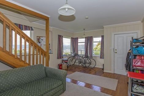 Photo of property in 89 Miromiro Road, Normandale, Lower Hutt, 5010
