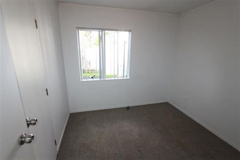 Photo of property in 33 Blueridge Close, Sunnyvale, Auckland, 0612