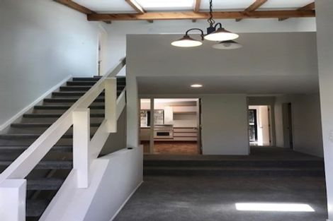 Photo of property in 7 Stitchbird Close, Murrays Bay, Auckland, 0630