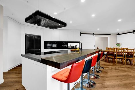 Photo of property in 25b Dolphin Parade, Bell Block, New Plymouth, 4312