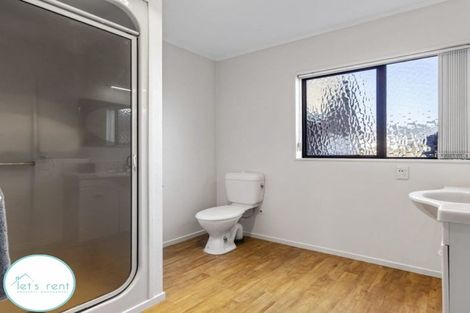 Photo of property in 2/11 Nelson Street, Papakura, 2110