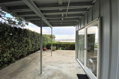 Photo of property in 1/23a Seaview Road, Castor Bay, Auckland, 0620