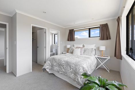 Photo of property in 13 Chadwick Place, Rototuna North, Hamilton, 3210