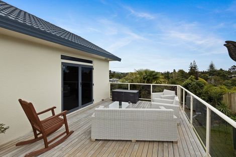 Photo of property in 163a Heta Road, Highlands Park, New Plymouth, 4312
