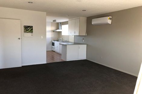 Photo of property in 3/4 Division Street, Riccarton, Christchurch, 8041