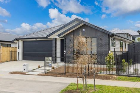 Photo of property in 71 Podgora Avenue, Huapai, Kumeu, 0810
