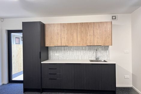 Photo of property in 2/6 Princes Street, Northcote Point, Auckland, 0627