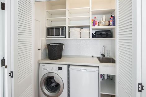 Photo of property in 21 Thane Road, Roseneath, Wellington, 6011