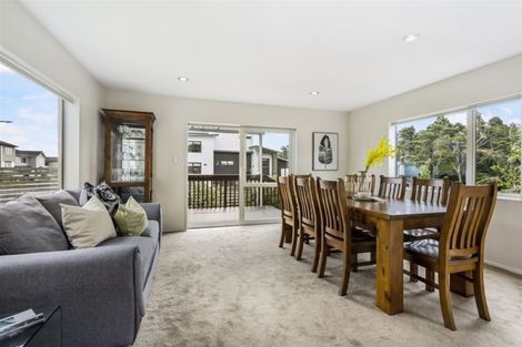 Photo of property in 23 Ravello Rise, Flat Bush, Auckland, 2019