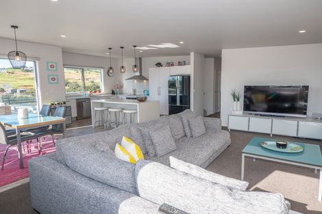 Photo of property in 7 Protea Drive, Cable Bay, 0420