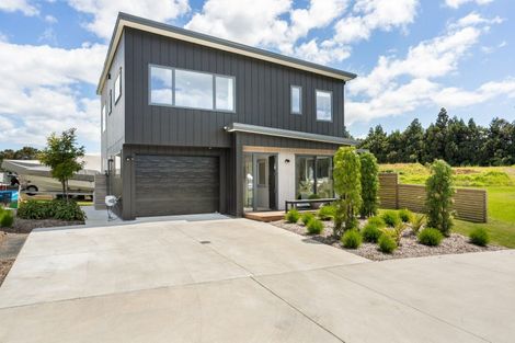 Photo of property in 18 Pinnacles Lane, Pauanui, 3579
