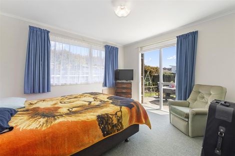 Photo of property in 17 Robertson Street, Glenholme, Rotorua, 3010