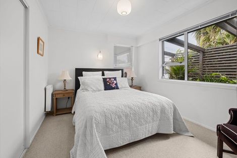 Photo of property in 1/237 Courtenay Street, Strandon, New Plymouth, 4312