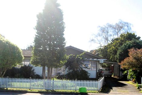 Photo of property in 121a Russell Road, Manurewa, Auckland, 2102