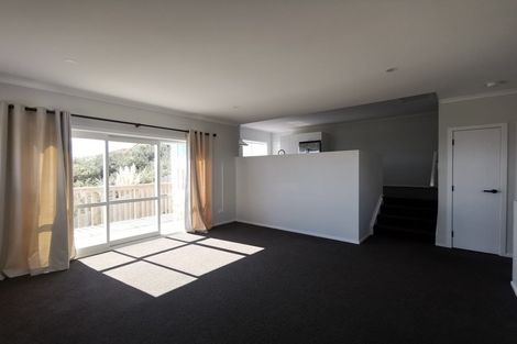 Photo of property in 159 Keri Vista Rise, Papakura, 2110