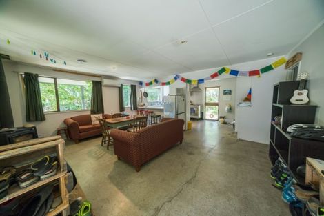 Photo of property in 5 Kowhai Drive, Wanaka, 9305