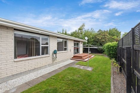 Photo of property in 2/11 Peckham Lane, Woolston, Christchurch, 8062