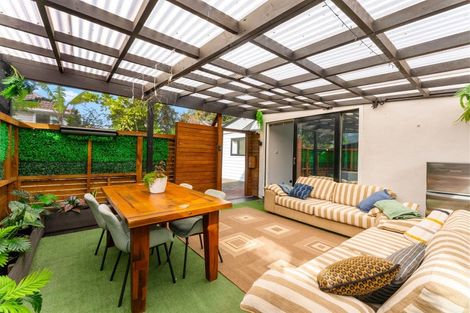 Photo of property in 39 Sherwood Avenue, Te Atatu South, Auckland, 0610