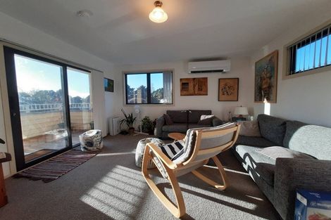 Photo of property in 14 Panzic Place, Glen Eden, Auckland, 0602