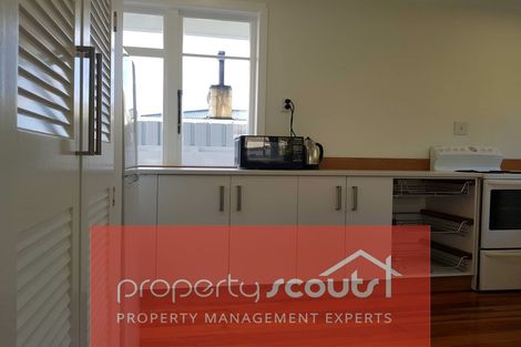 Photo of property in 35 Awanui Street, Merrilands, New Plymouth, 4312