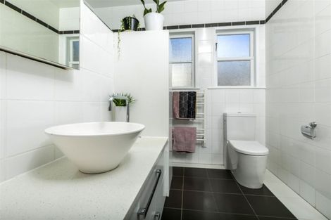 Photo of property in 1/36 Tudor Road, Henderson, Auckland, 0610