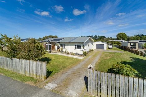 Photo of property in 28 Alexandra Street, Marton, 4710