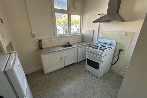 Photo of property in Elms Court Flats, 8/367 The Terrace, Te Aro, Wellington, 6011