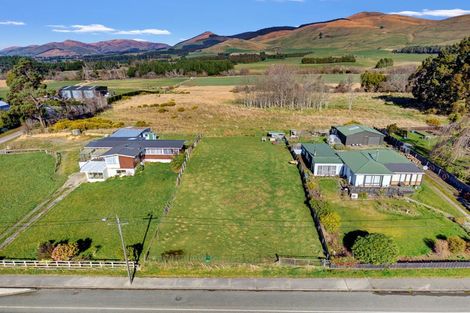 Photo of property in 27 Gorge Road, Clinton, 9534