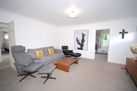 Photo of property in 1/5 Hillside Road, Mount Wellington, Auckland, 1062