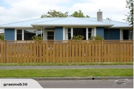 Photo of property in 19 Epsom Road, Hokowhitu, Palmerston North, 4410