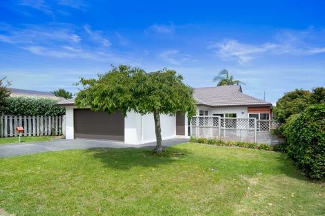 Photo of property in 16 Williams Road, Hobsonville, Auckland, 0618