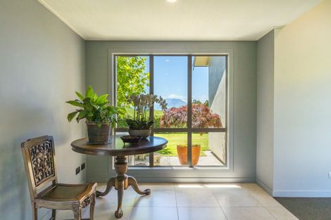 Photo of property in 40 Glenlochy Rise, Acacia Bay, Taupo, 3385