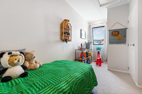 Photo of property in 21 Hema Road, Hobsonville, Auckland, 0616