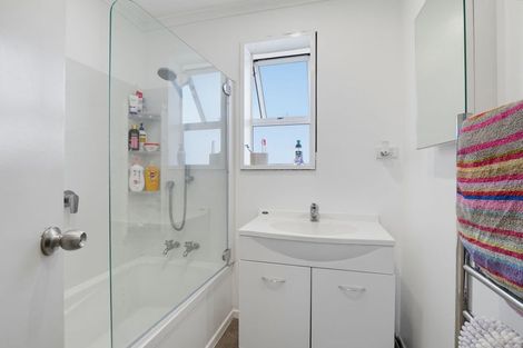 Photo of property in 24 Lee Street, Castlecliff, Whanganui, 4501