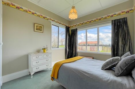 Photo of property in 68 Cadman Road, Dannevirke, 4930