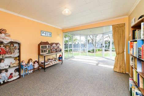 Photo of property in 23 Wood Street, Takaro, Palmerston North, 4410