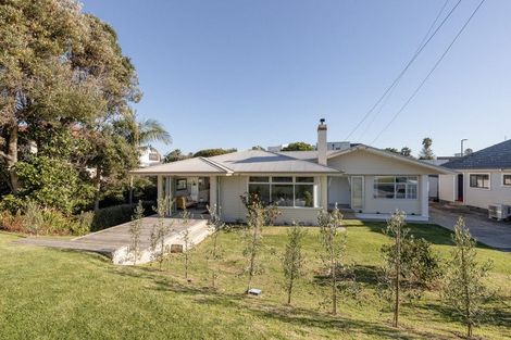 Photo of property in 8 Pitau Road, Mount Maunganui, 3116