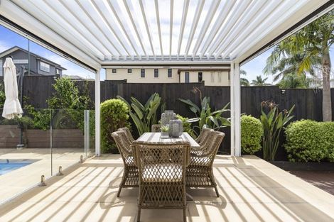 Photo of property in 14 Tranquility Rise, Mellons Bay, Auckland, 2014