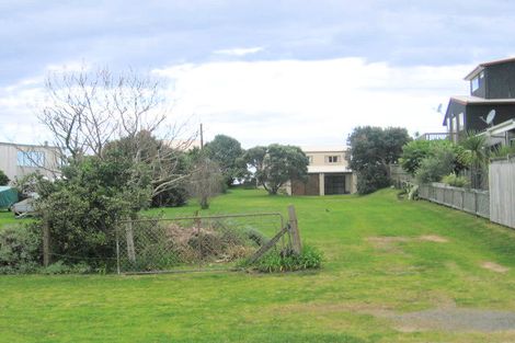 Photo of property in 224 Beverley Terrace, Whangamata, 3620