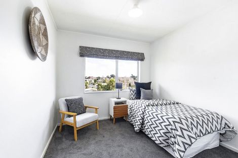 Photo of property in 5 Jensen Place, Frankleigh Park, New Plymouth, 4310
