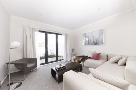 Photo of property in 26 Komanawa Lane, Mount Wellington, Auckland, 1062